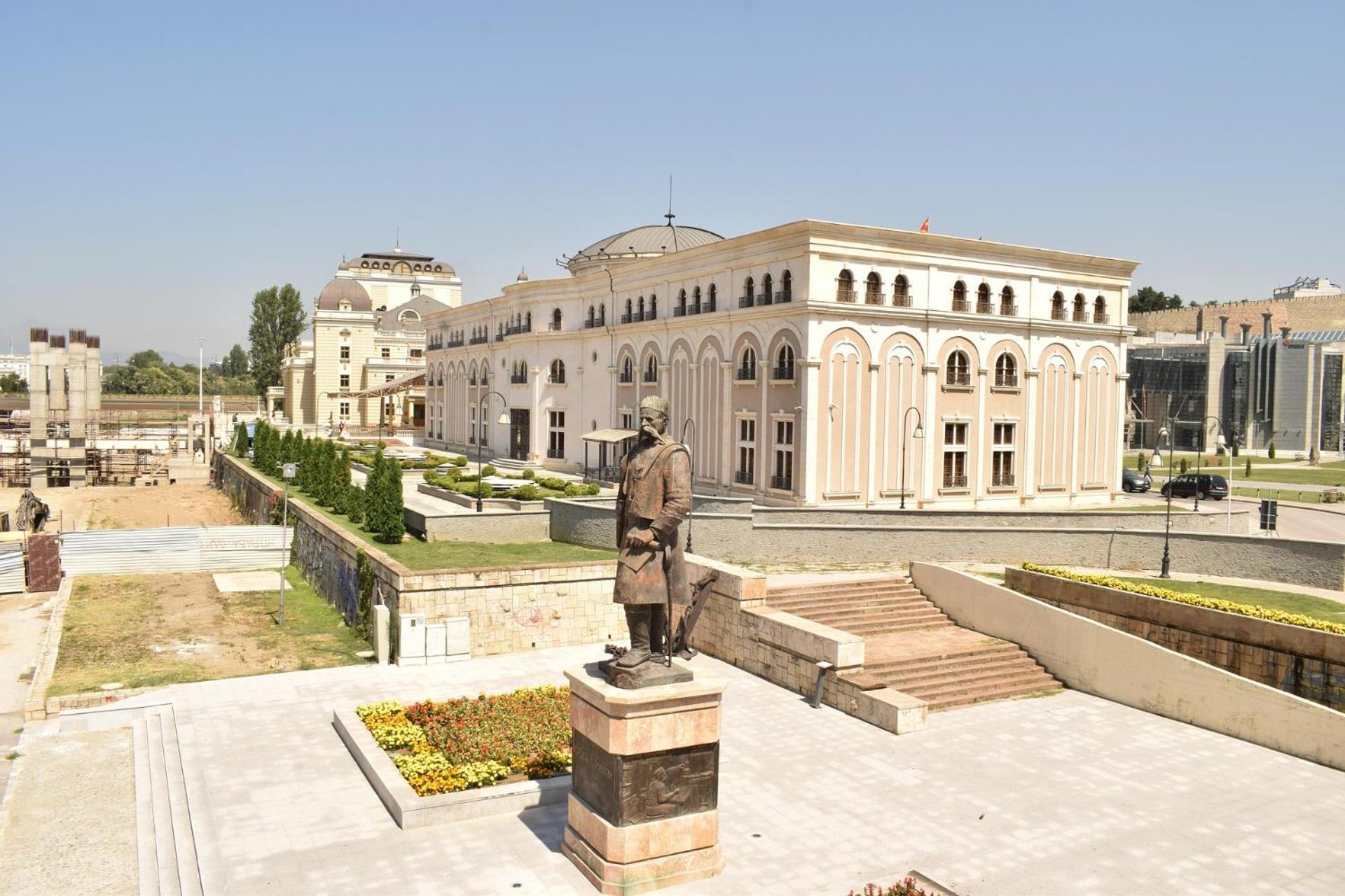 Hotel Cara 28 Skopje Ngoại thất bức ảnh