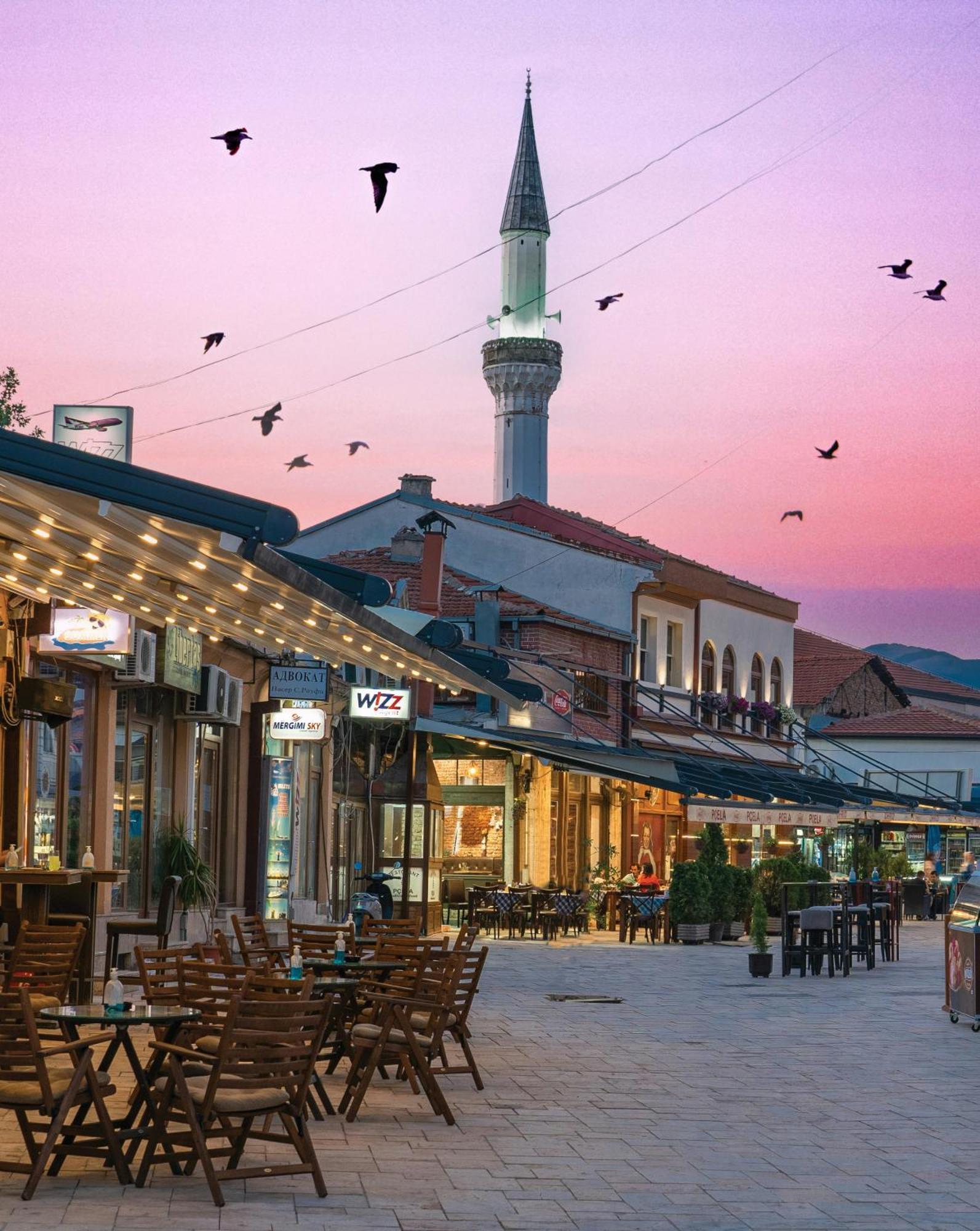 Hotel Cara 28 Skopje Ngoại thất bức ảnh