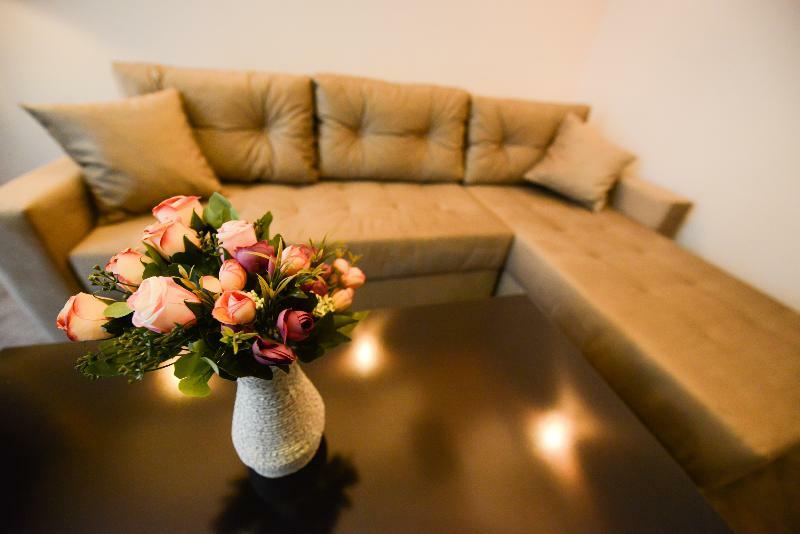 Hotel Cara 28 Skopje Ngoại thất bức ảnh